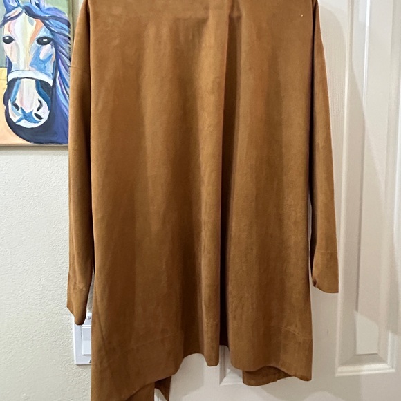 Stylish Tan Trench Coat - Picture 4 of 4